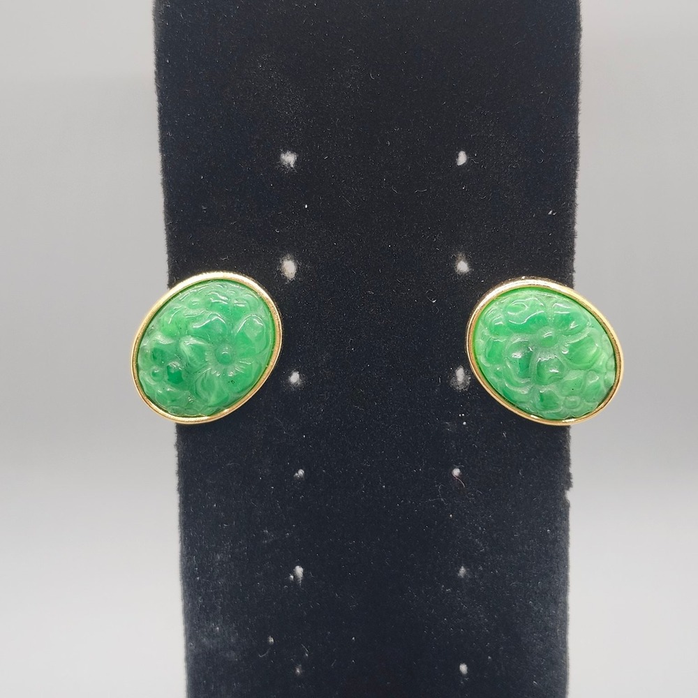 Vintage Carved Faux Jadeite Oval Clip-On Earrings 1" Gold Tone Floral Design